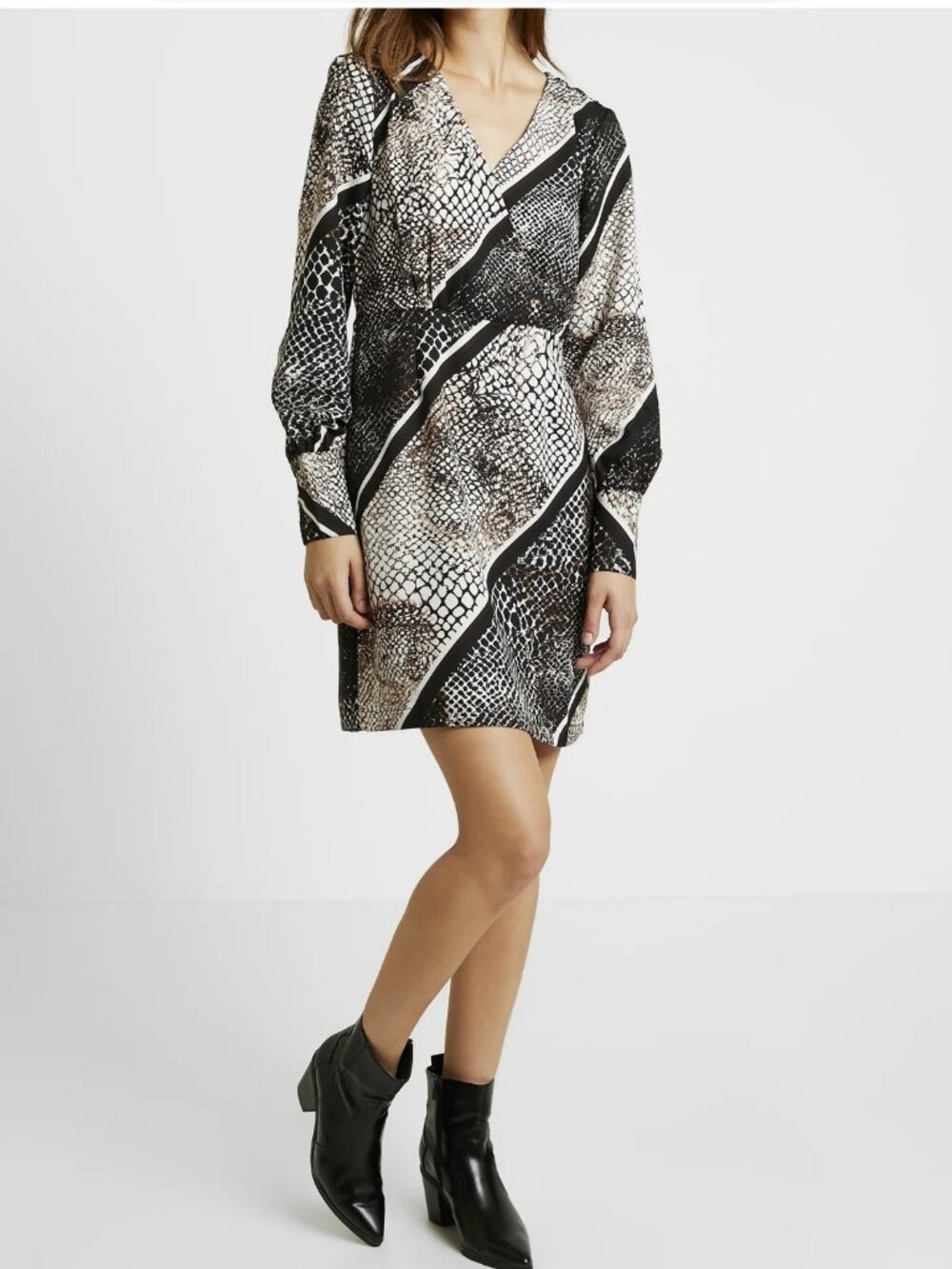 NWT Vera Moda Dress size M